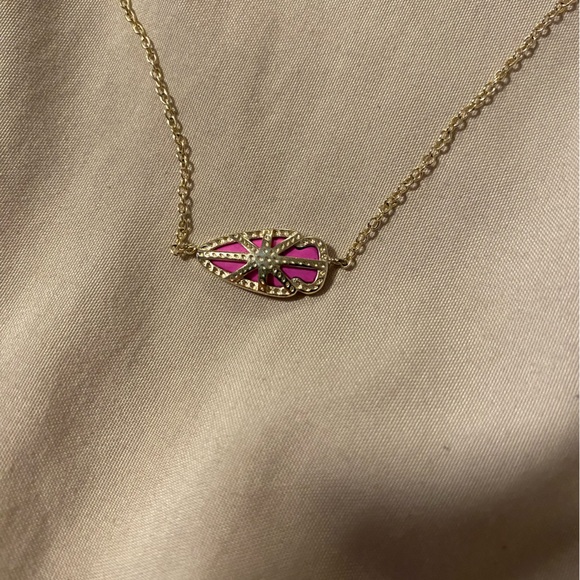 Kendra Scott Pink Arrowhead Necklace - Picture 2 of 5